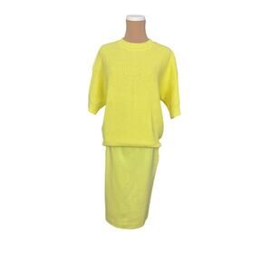 Ann Taylor bundle. Sweater and stretchy pencil skirt in Bright Yellow